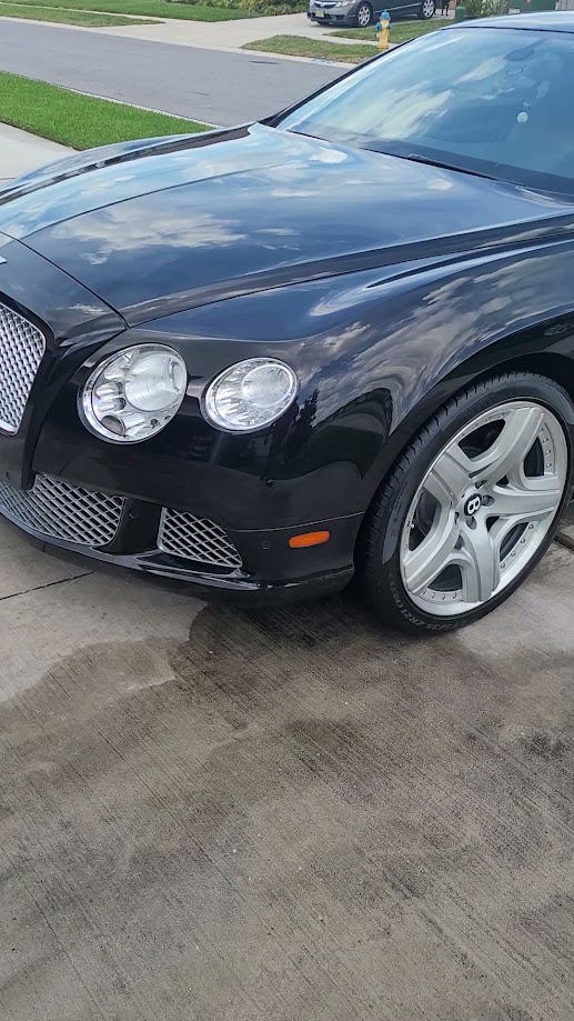 Bentley Continental GT — front end